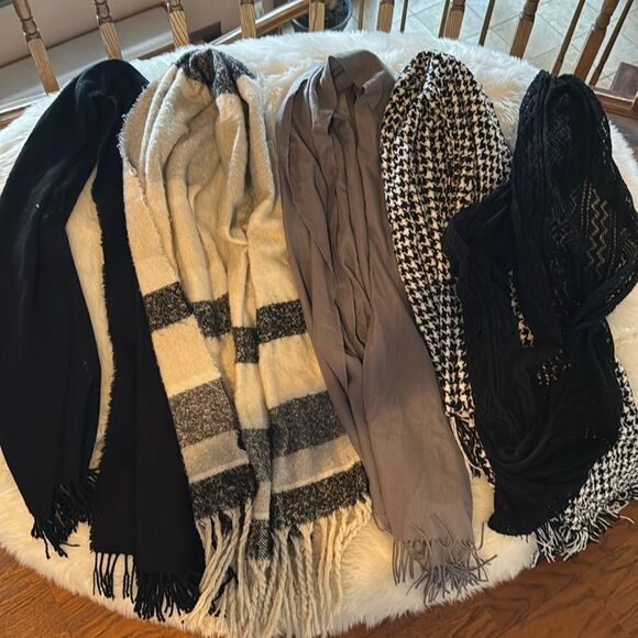 Scarf bundle - Picture 1 of 3